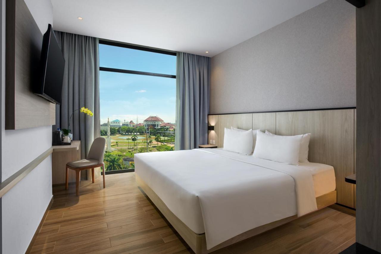 Hotel Santika Batam Exterior photo