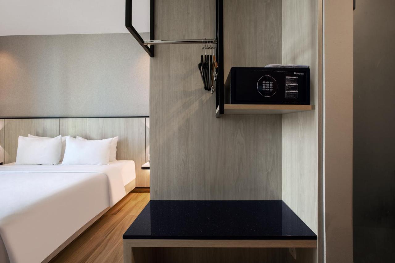 Hotel Santika Batam Exterior photo