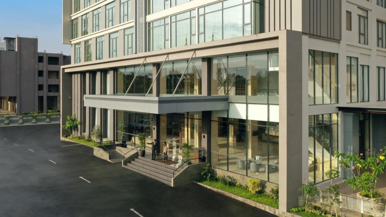 Hotel Santika Batam Exterior photo